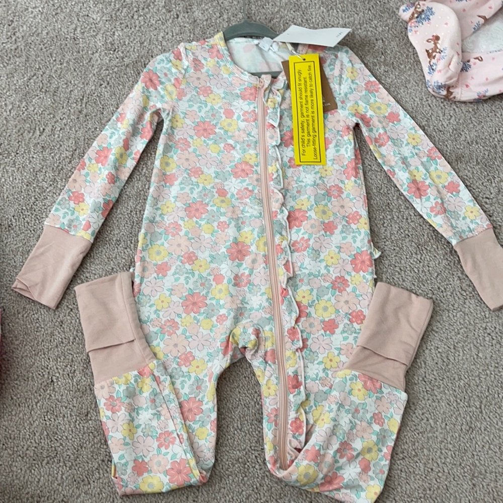 NWT Angel Dear Floral Zippered Pajamas Size 18-24M